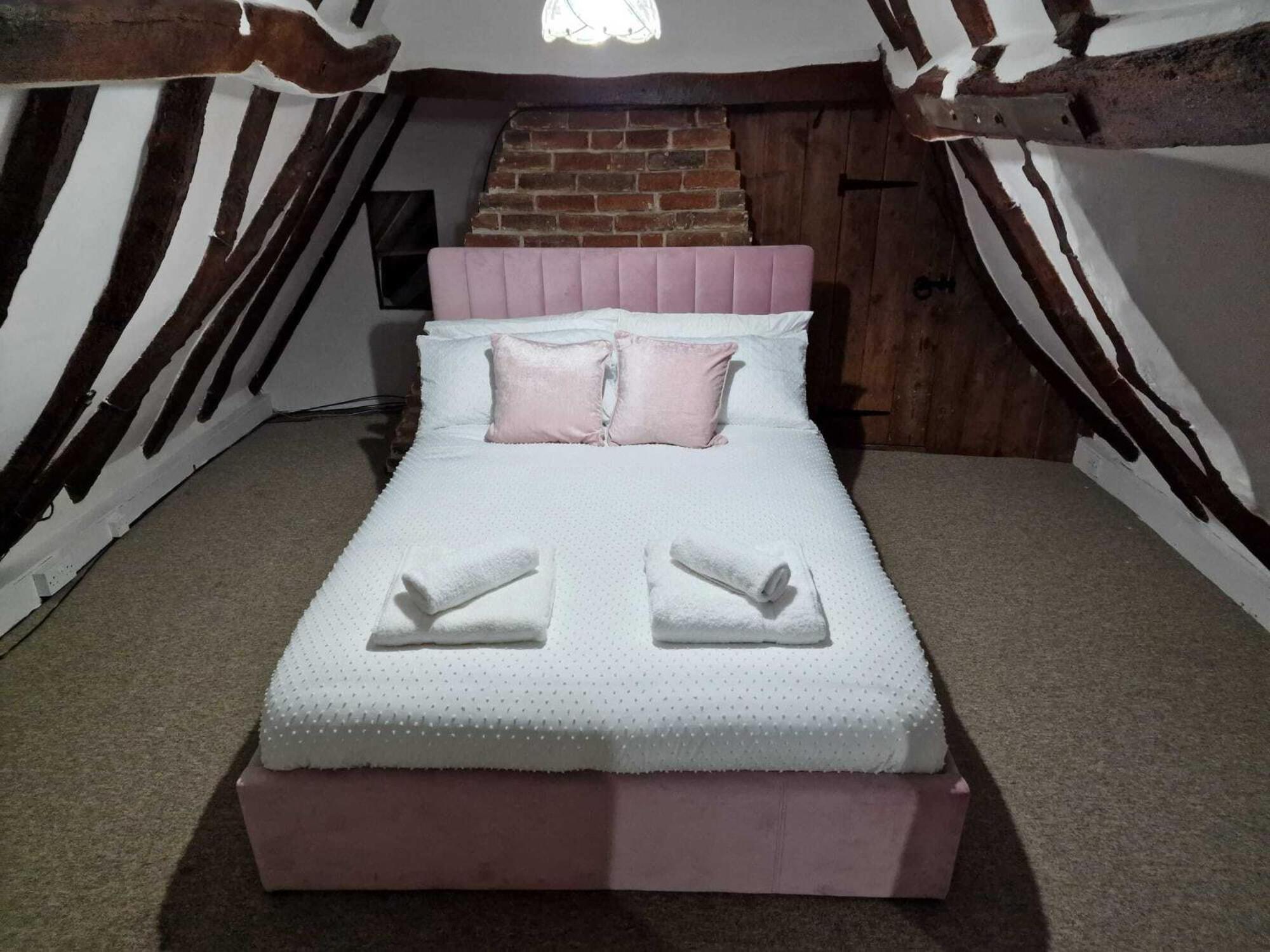 Two Bedroom Grade Ll Cottage At Az Luxury Stays Honey Horsefield With Wifi And Free Parking Hundon Εξωτερικό φωτογραφία